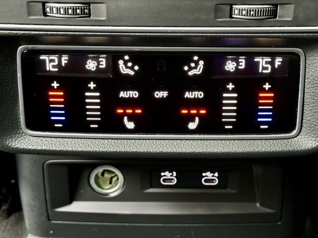 Used 2021 Audi Q8 Prestige image 21