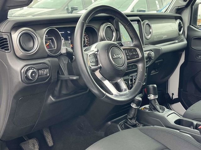 Used 2019 Jeep Wrangler Unlimited Sahara image 12