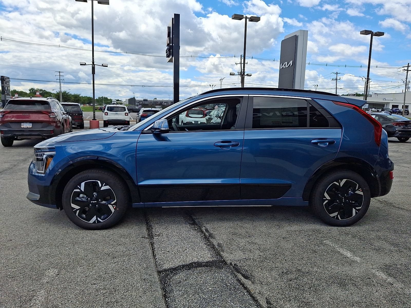 New 2026 Kia Niro Wind w/ Wind Preserve Package FWD image 5