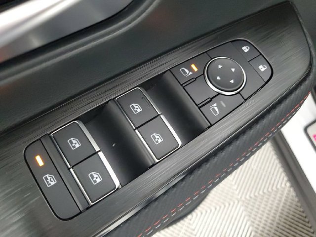 New 2026 Nissan Kicks SR w/ Illumination Package FWD image 29