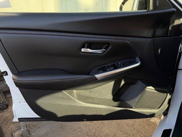 Certified 2024 Nissan Sentra SR FWD image 19