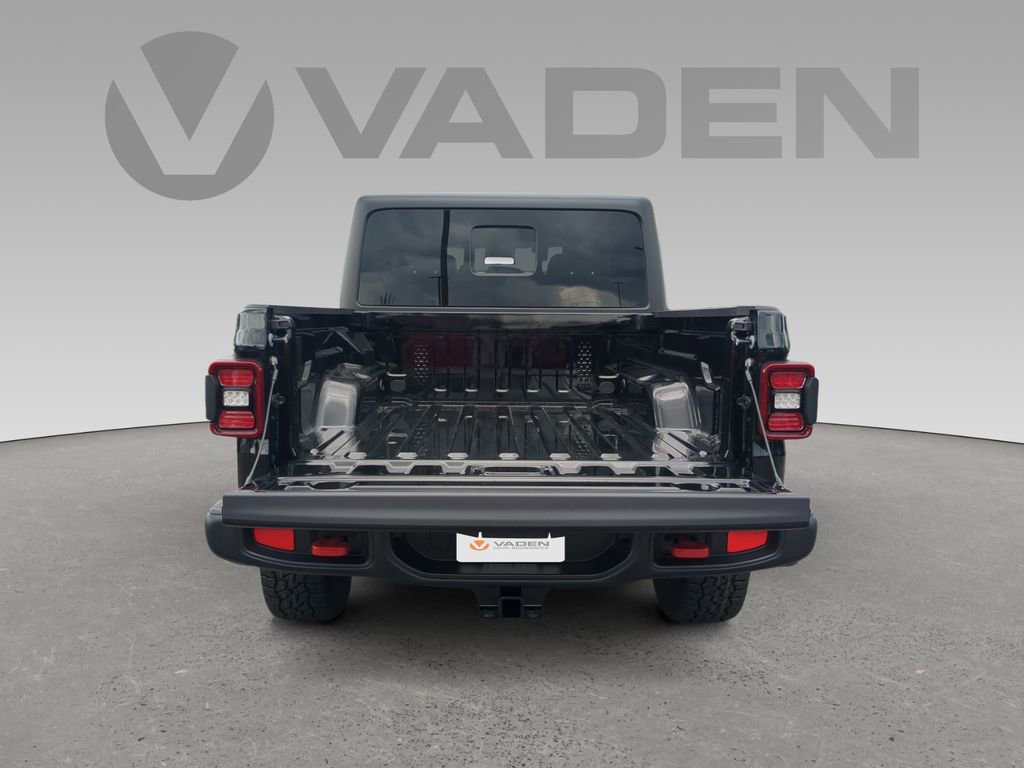 New 2025 Jeep Gladiator Rubicon image 16