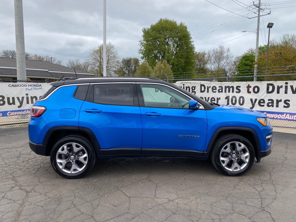 Used 2020 Jeep Compass Limited w/ Safety & Security Group AWD/4WD image 2