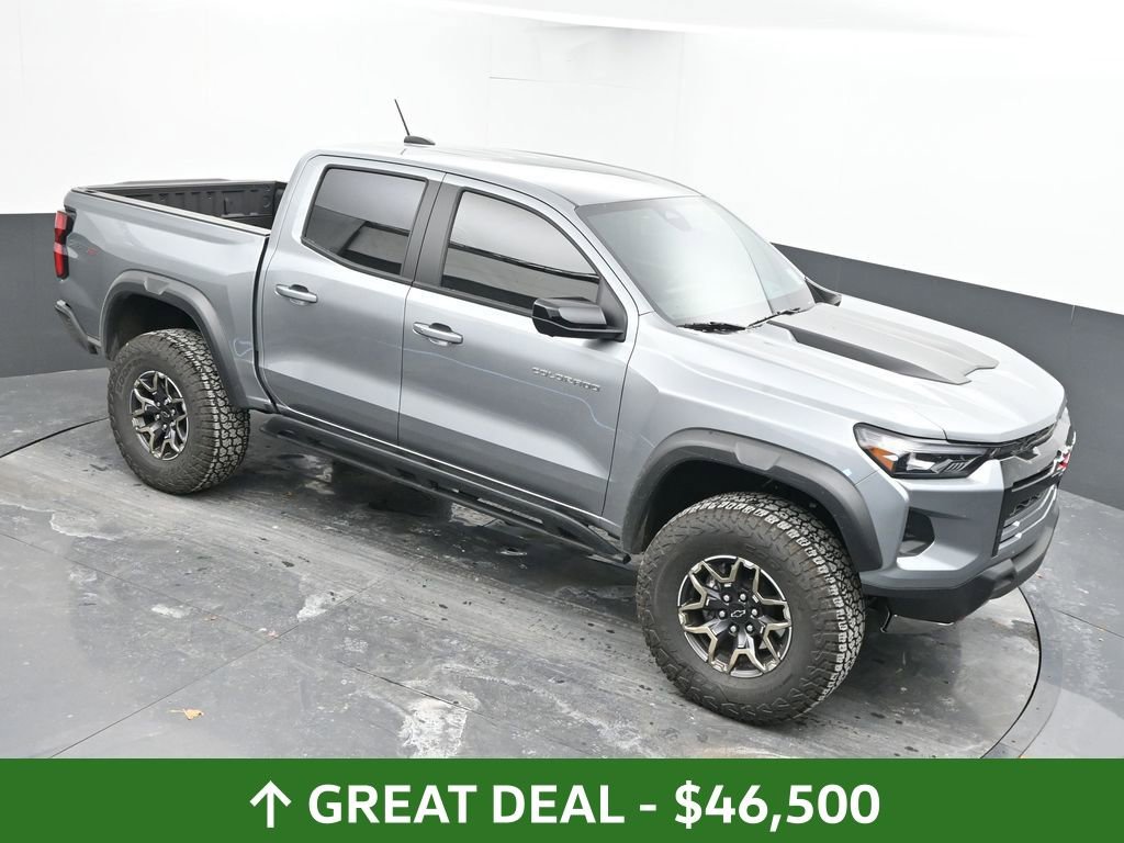 Used 2024 Chevrolet Colorado ZR2 w/ ZR2 Convenience Package III image 37