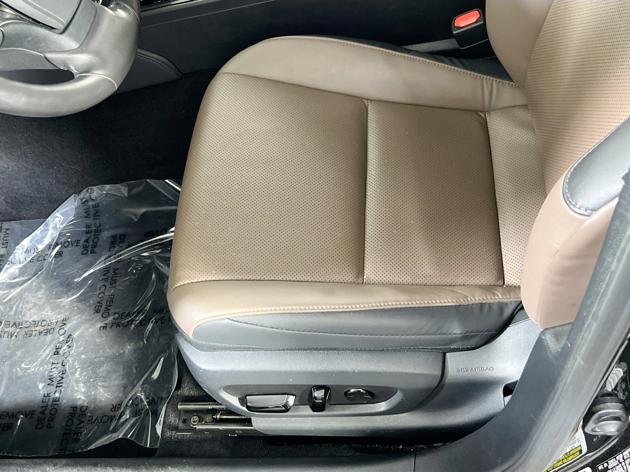 Used 2023 Lexus ES 300h w/ Premium Package image 18