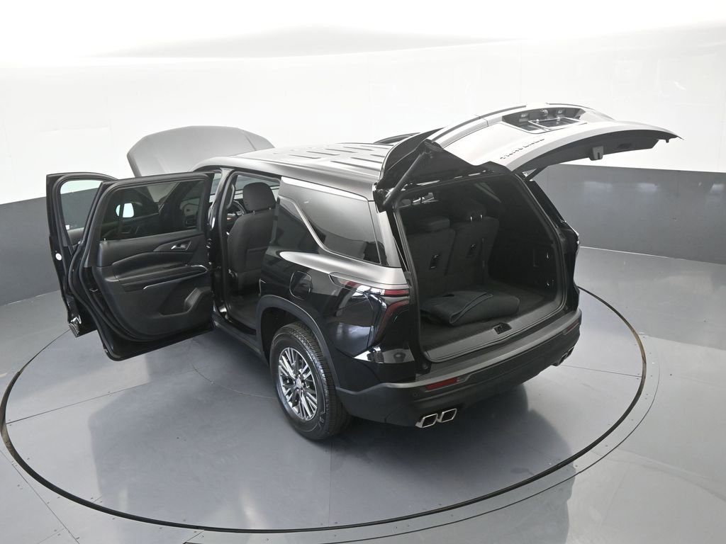 Used 2024 Chevrolet Traverse LS image 74