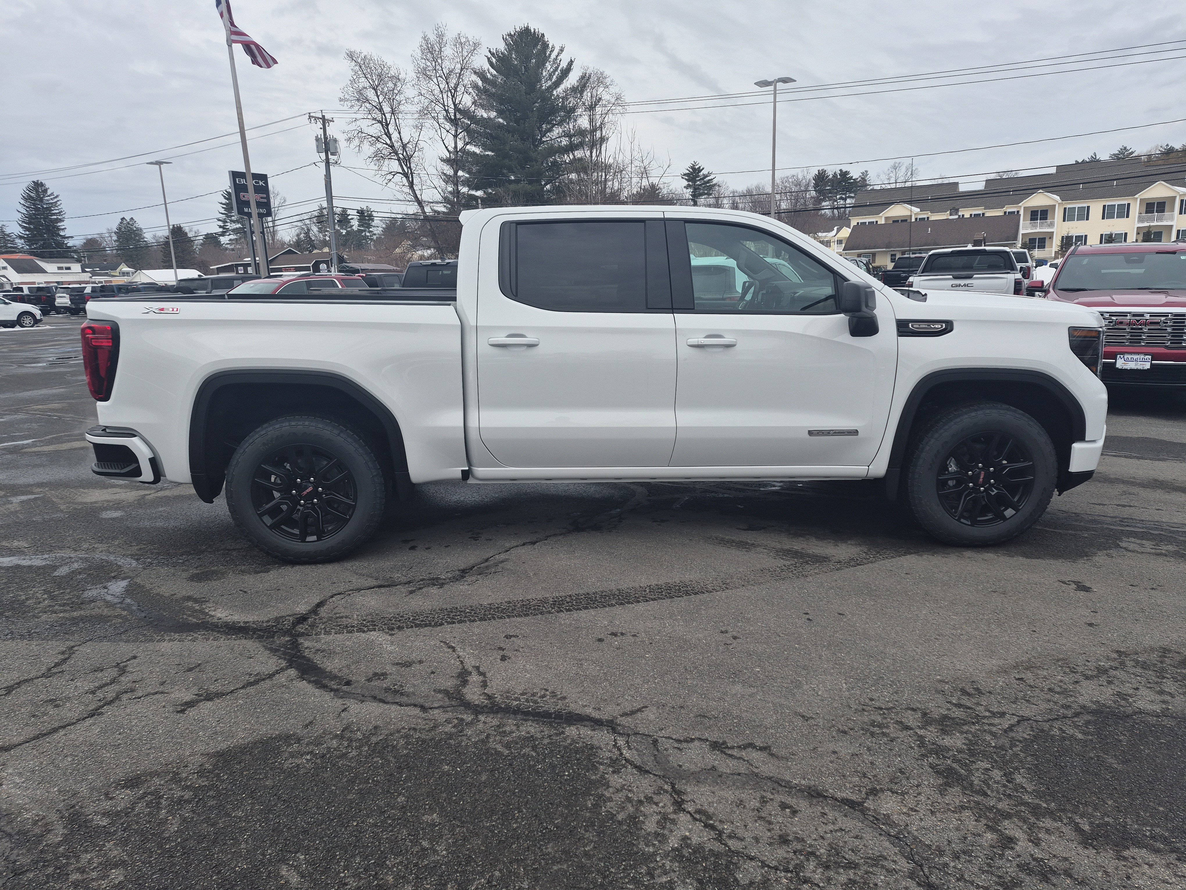 Used 2026 GMC Sierra 1500 Elevation w/ Preferred Package image 6