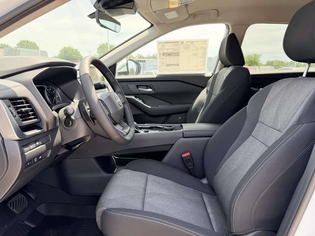 New 2026 Nissan Rogue SV AWD/4WD image 16