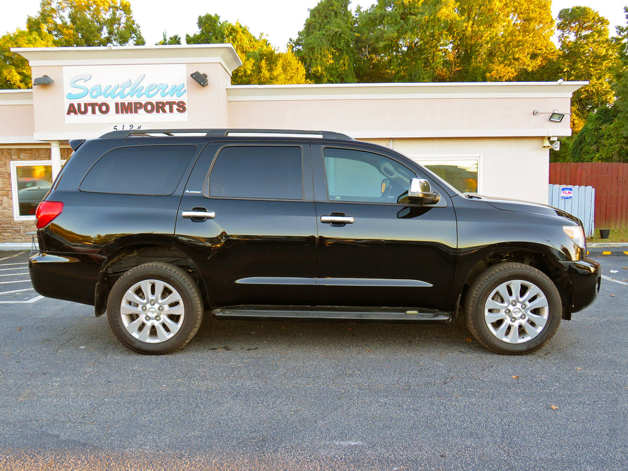 Used 2013 Toyota Sequoia Platinum image 6
