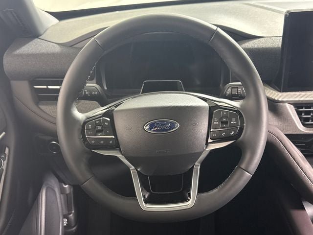 New 2026 Ford Explorer Platinum w/ LUX Leather Package AWD/4WD image 19