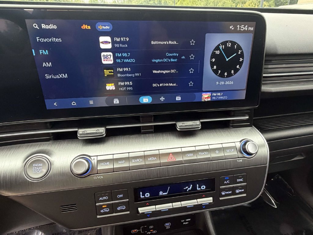 Used 2024 Hyundai Kona SEL AWD/4WD image 17