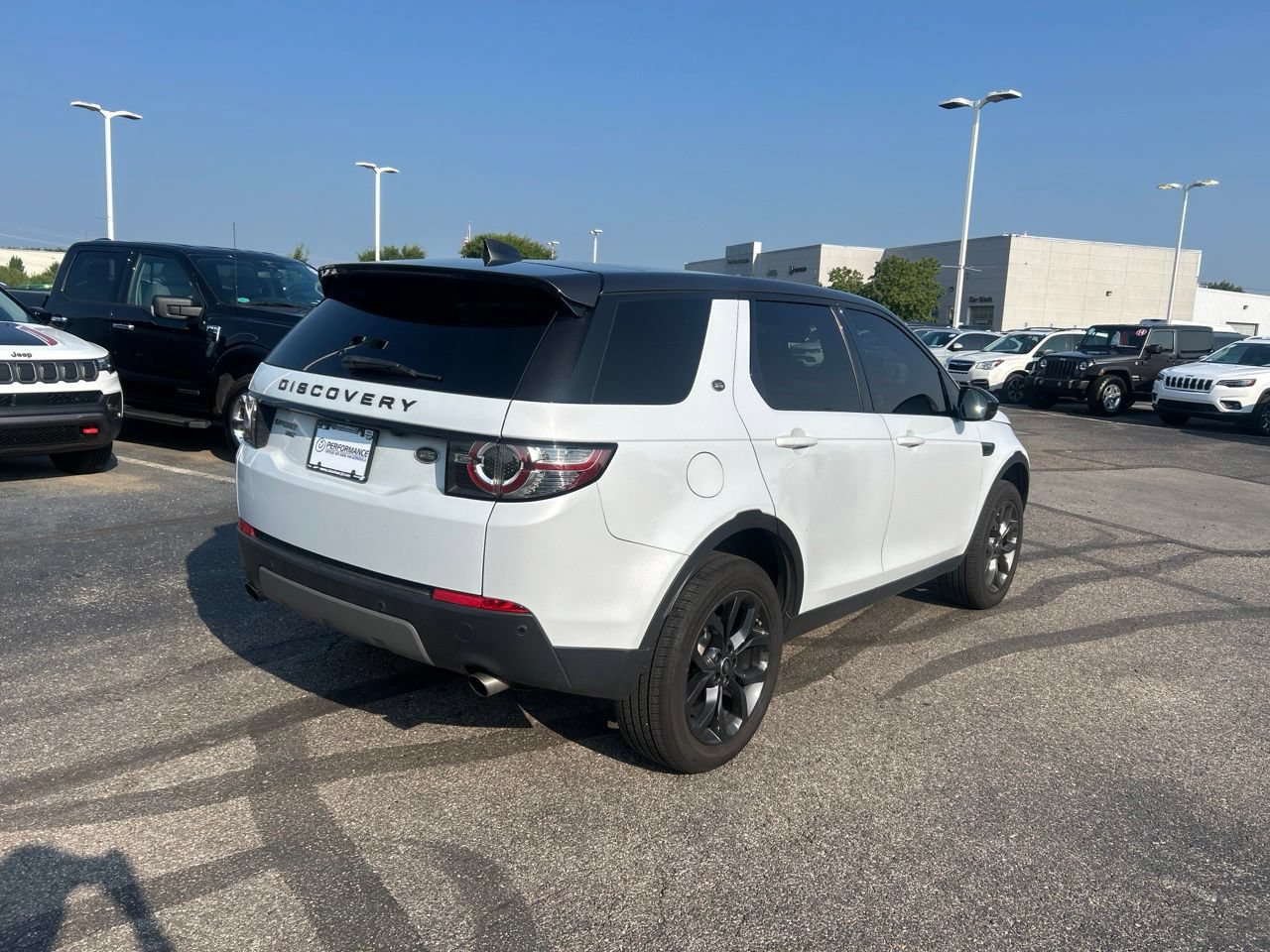 Used 2019 Land Rover Discovery Sport AWD/4WD image 3