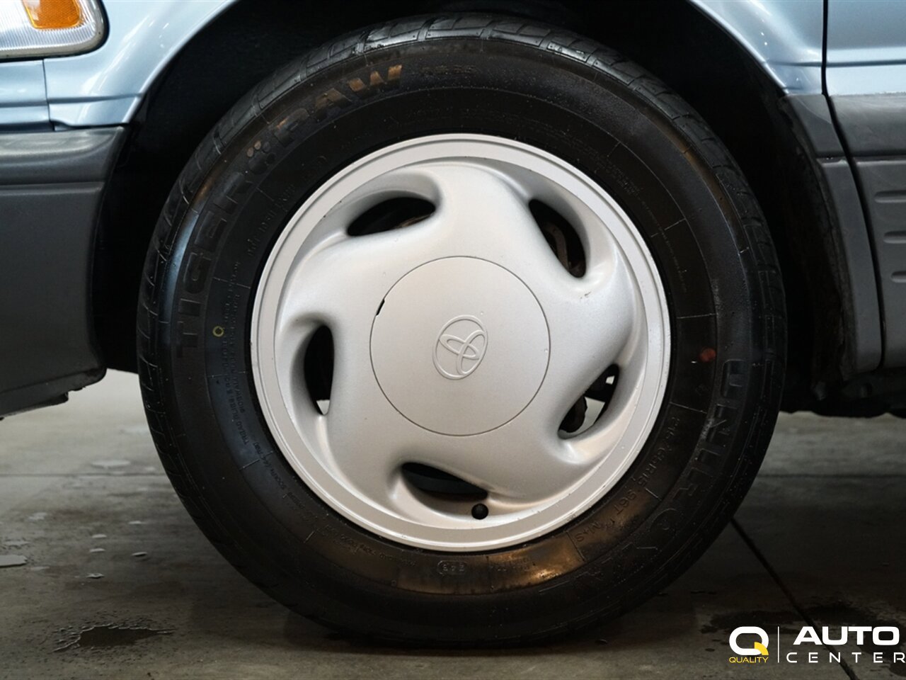 Used 1992 Toyota Previa LE RWD image 6
