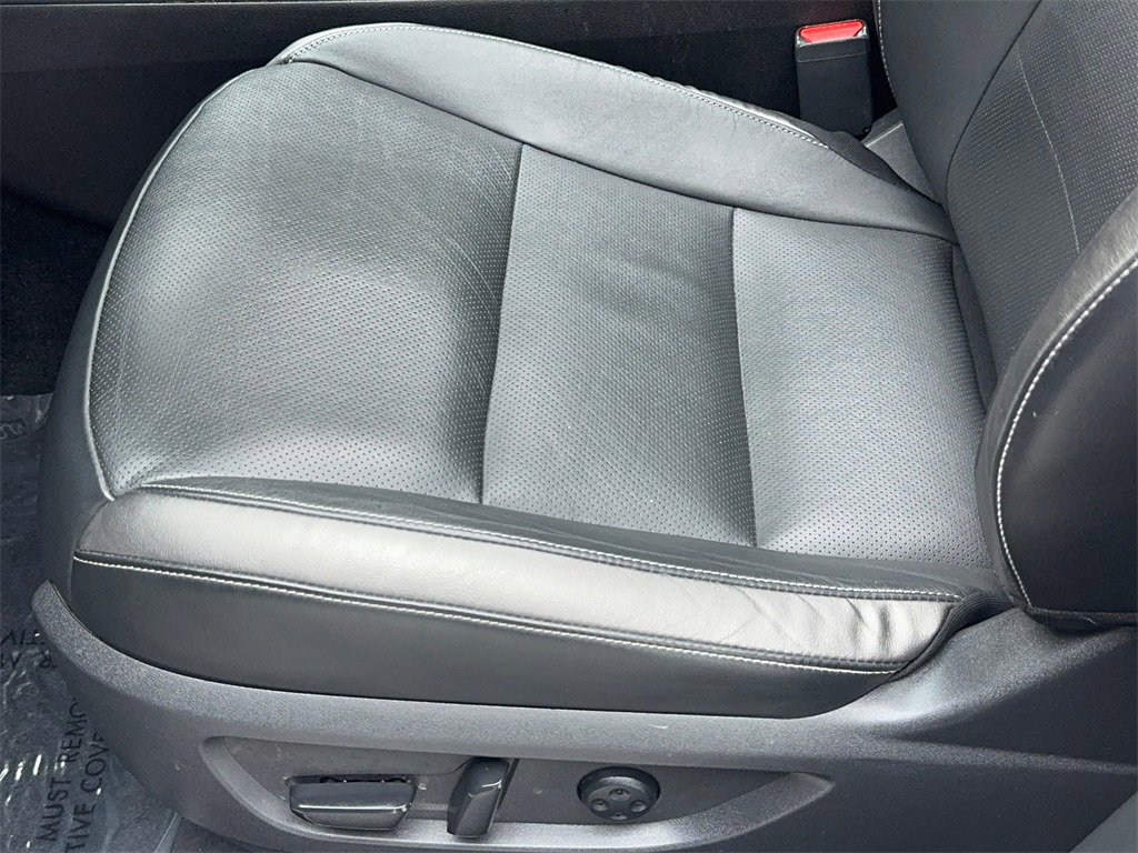 Used 2022 INFINITI QX50 Luxe w/ Appearance Package image 37