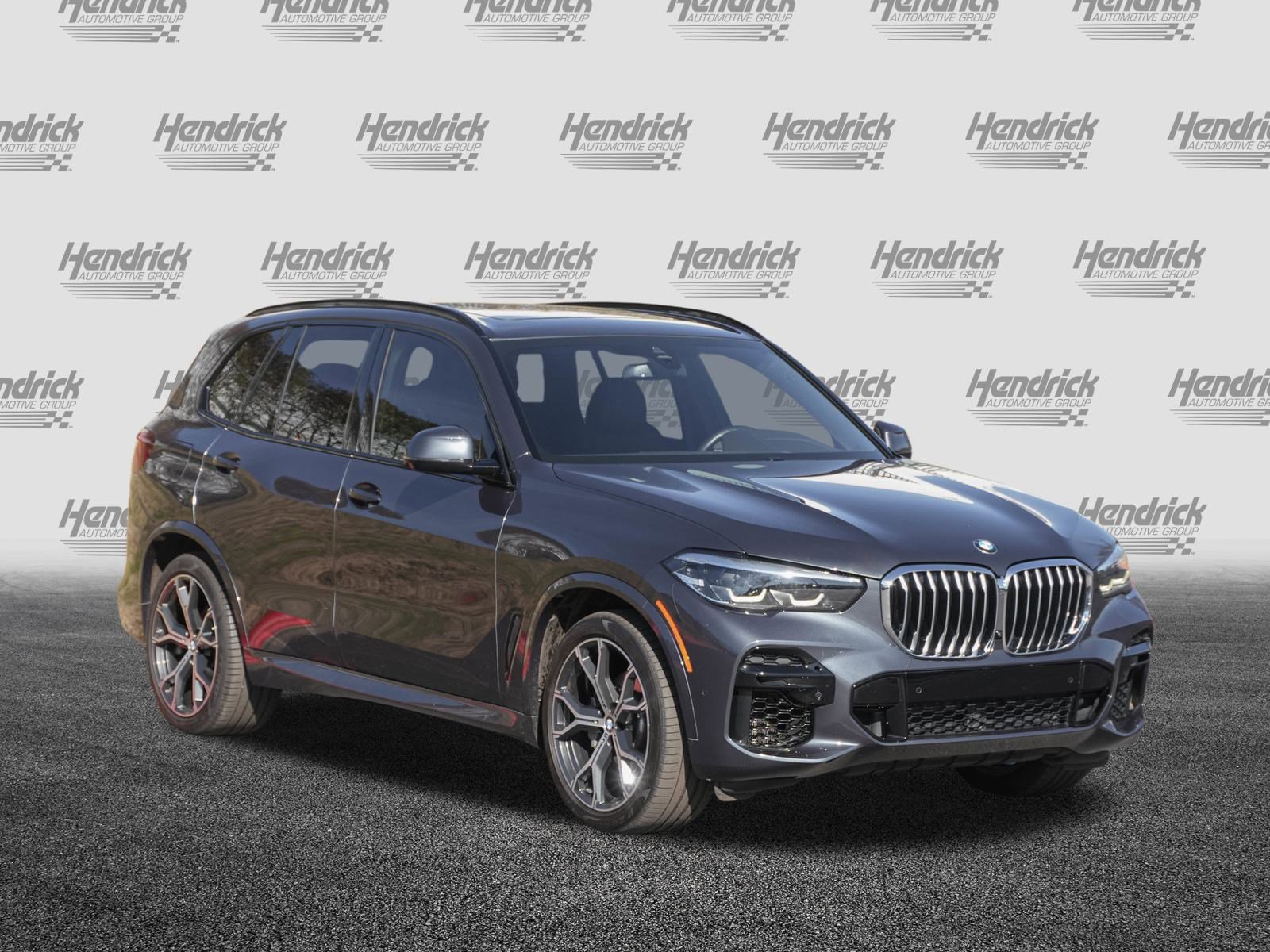 Used 2022 BMW X5 xDrive40i w/ M Sport Package image 2