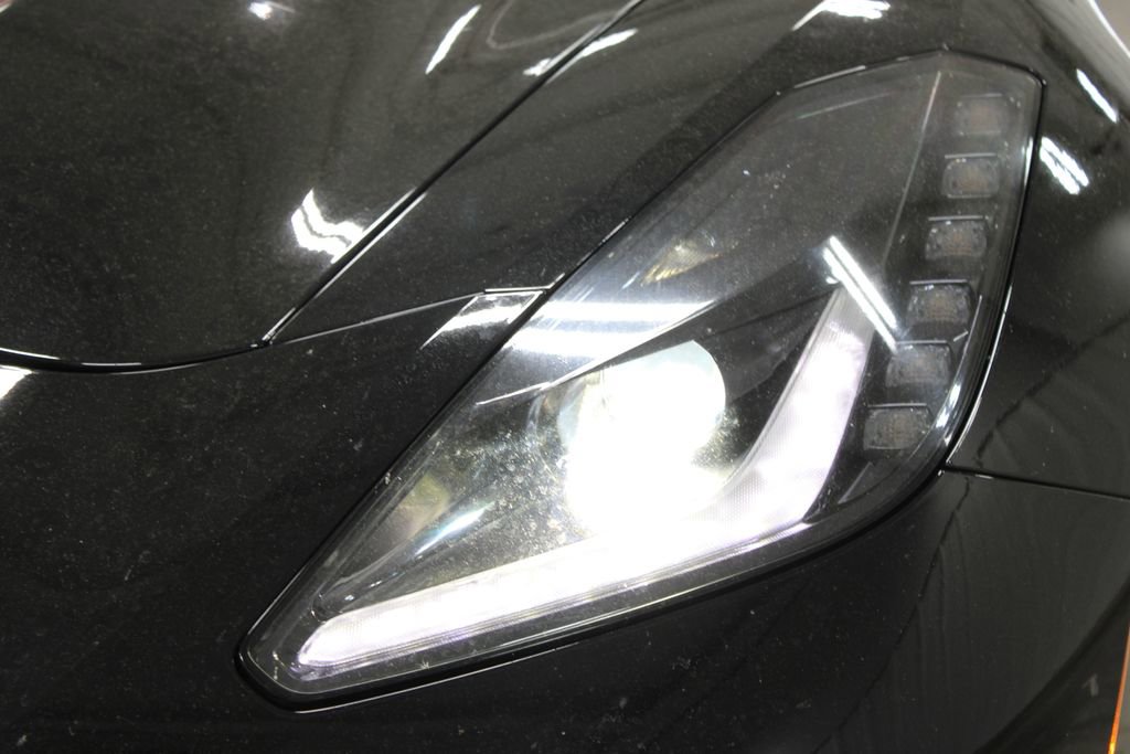 Used 2017 Chevrolet Corvette Stingray Coupe RWD image 16