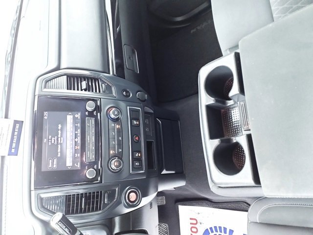 Used 2023 Nissan Titan SV image 25