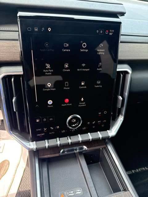 Used 2025 GMC Acadia Denali w/ Super Cruise Package FWD image 24