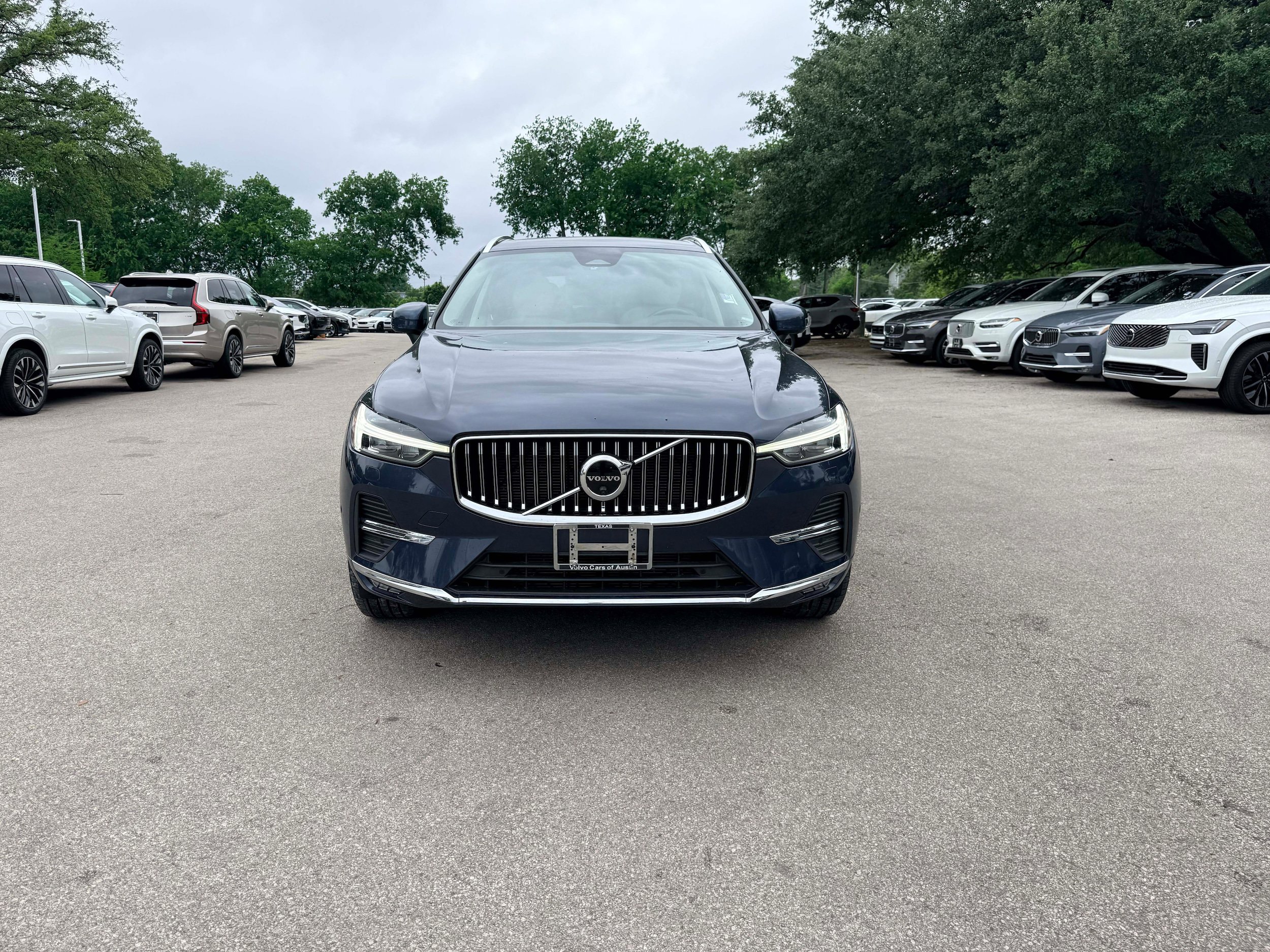 Certified 2023 Volvo XC60 B5 Plus w/ Climate Package FWD image 7