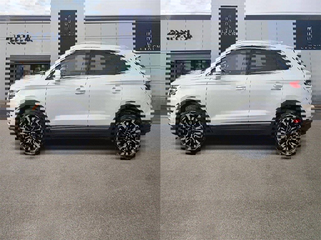 Used 2019 Lincoln MKC Reserve image 7