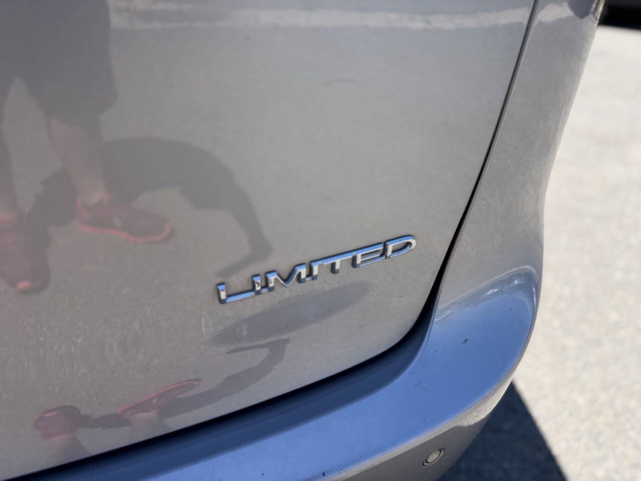 Used 2018 Chrysler Pacifica Limited FWD image 8