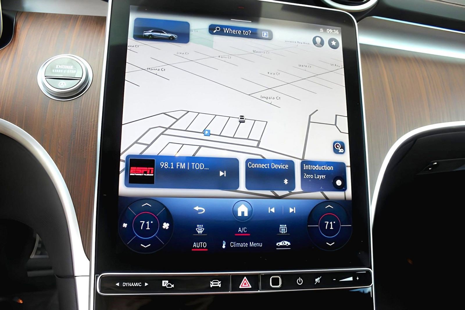 Used 2024 Mercedes-Benz C 300 Sedan image 23