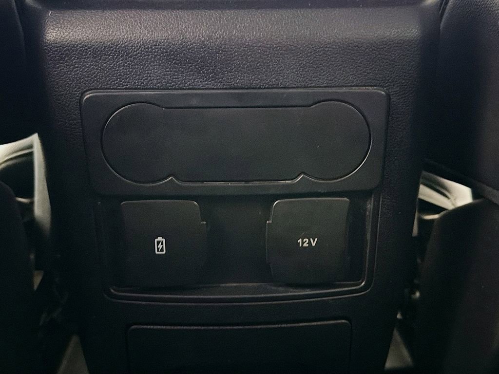 Used 2022 Ford Explorer Limited image 40