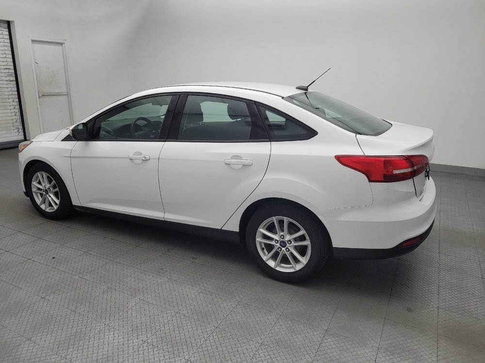 Used 2017 Ford Focus SE FWD image 3