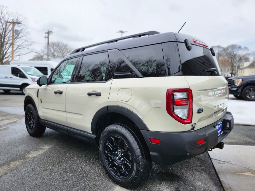 Used 2025 Ford Bronco Sport Badlands image 3