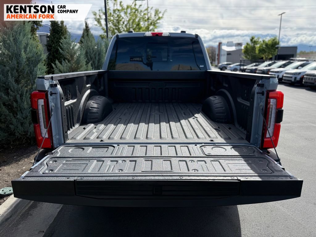 Used 2026 Ford F350 Platinum w/ FX4 Off-Road Package image 47