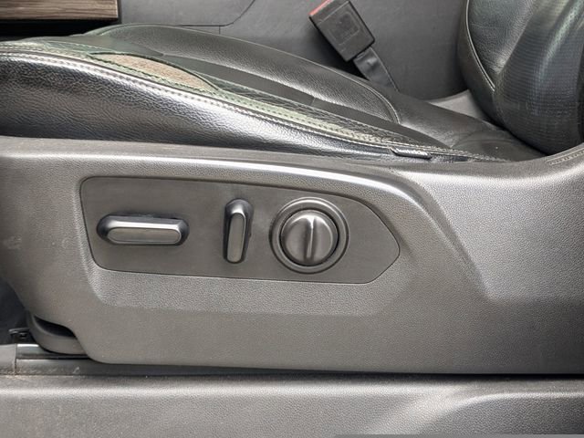 Used 2021 Chevrolet Silverado 2500 LT w/ Convenience Package image 19