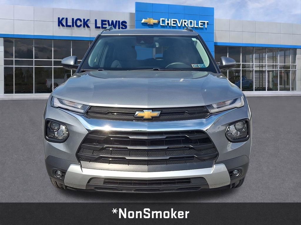 Used 2023 Chevrolet TrailBlazer LT w/ Convenience Package AWD/4WD image 2