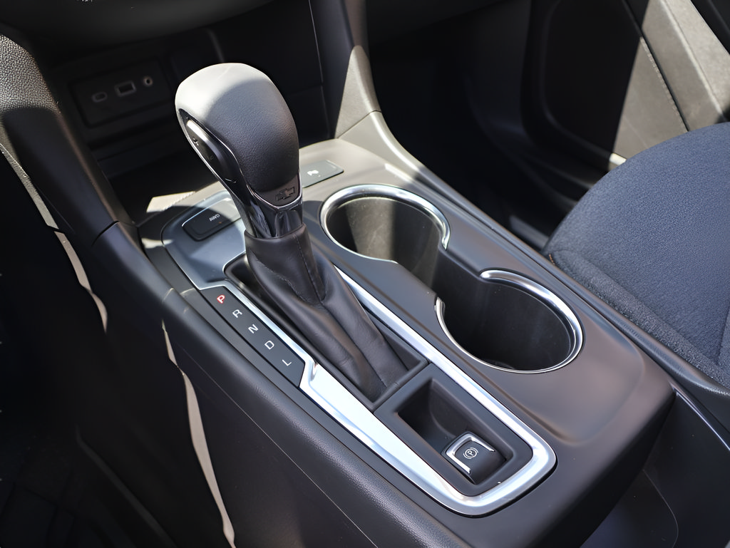 Used 2024 Chevrolet Equinox LT w/ LPO, Floor Liner Package AWD/4WD image 23