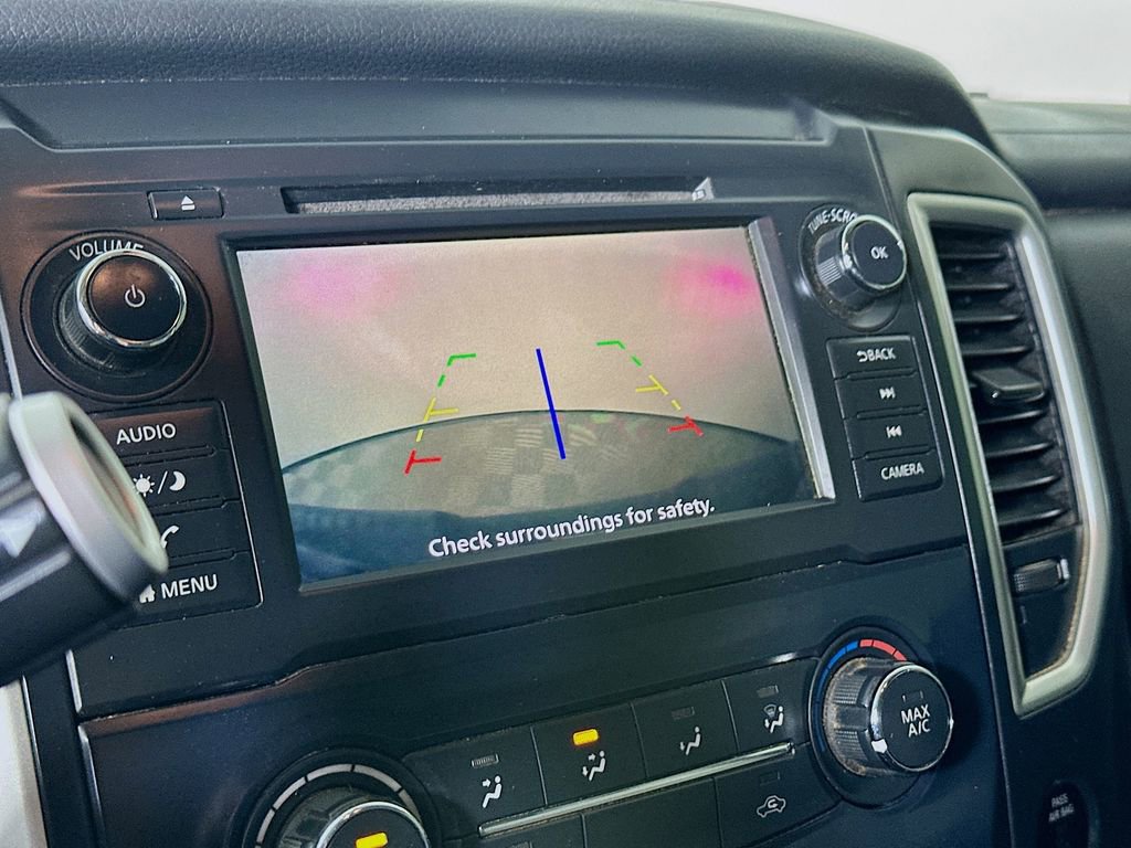 Used 2019 Nissan Titan S image 21