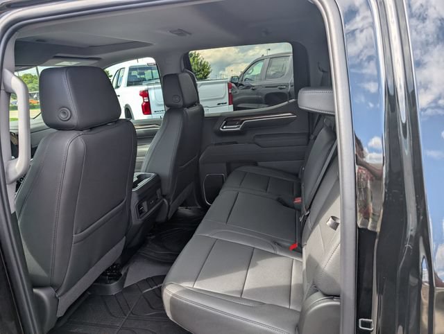 New 2026 Chevrolet Silverado 1500 RST w/ Redline Edition AWD/4WD image 11