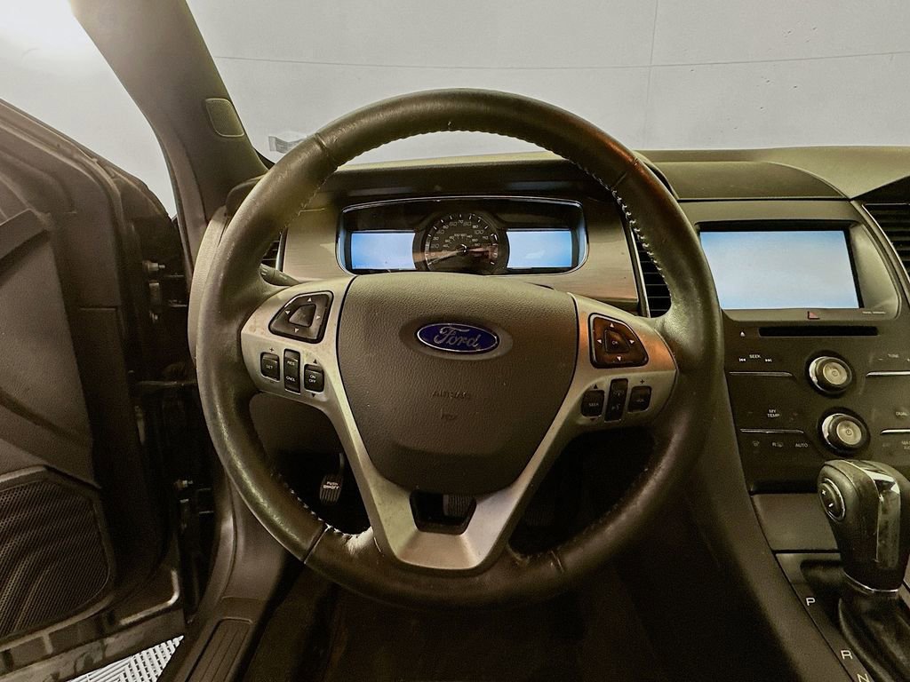 Used 2015 Ford Taurus SEL w/ Equipment Group 201A image 9