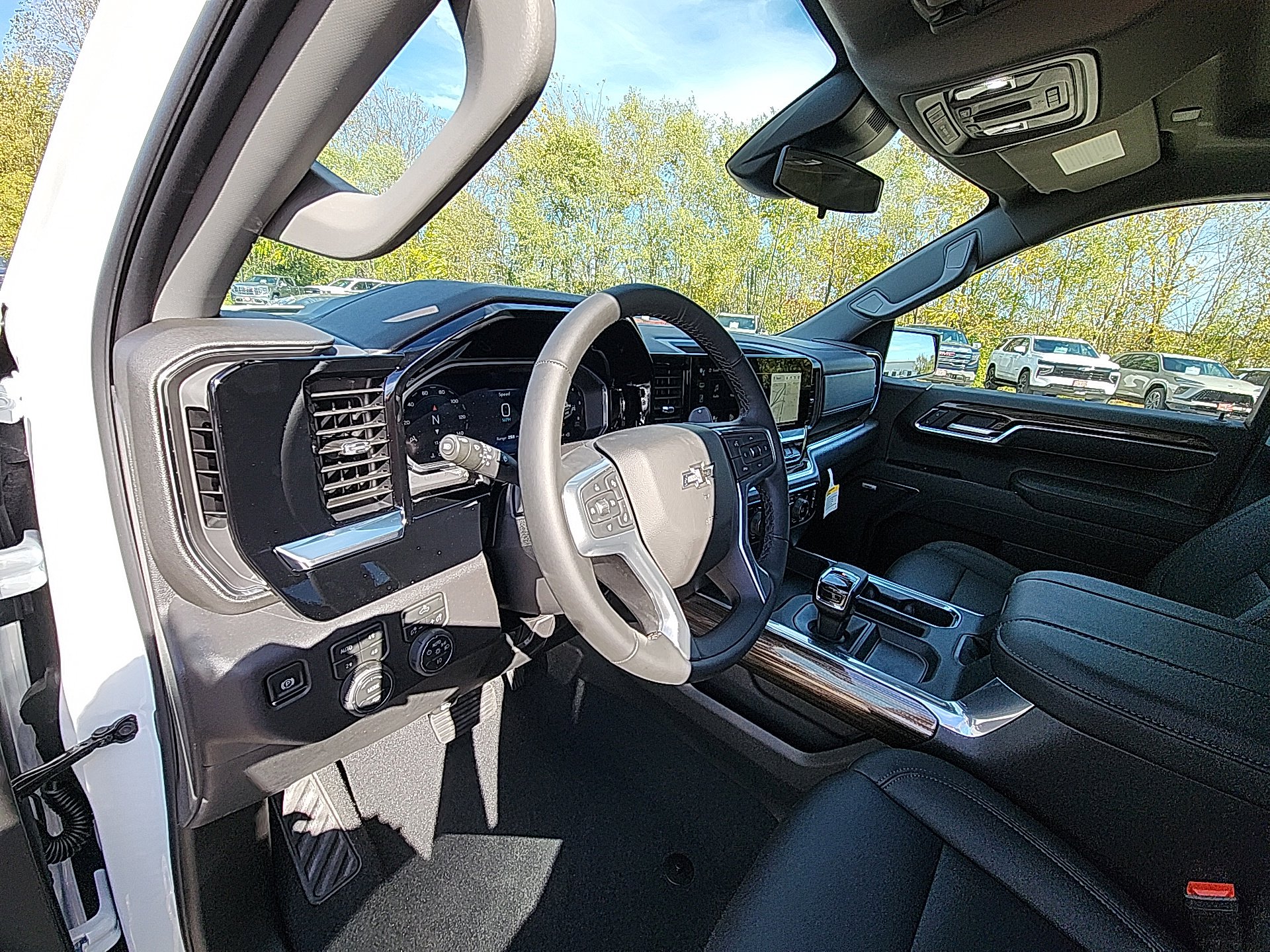 New 2026 Chevrolet Silverado 1500 LT Trail Boss w/ Convenience Package II image 15