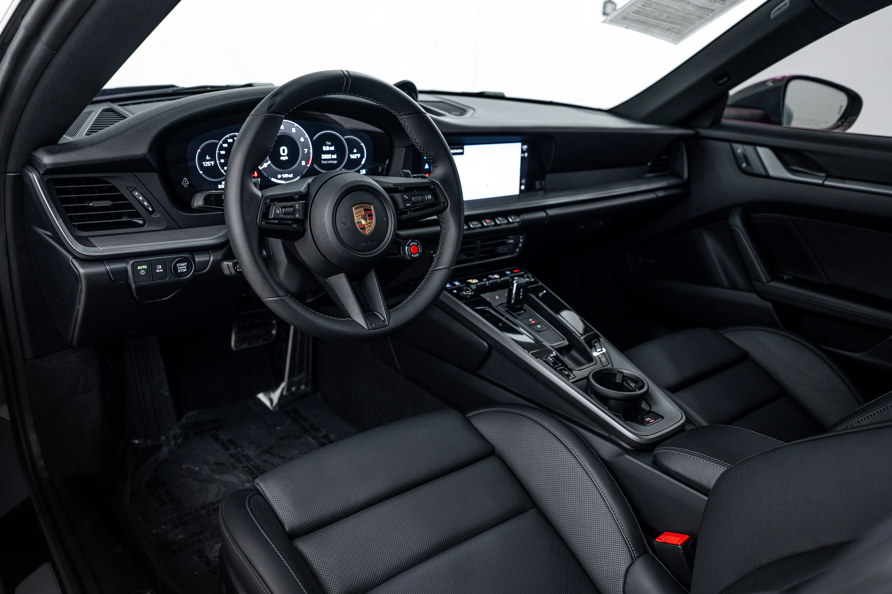 Certified 2025 Porsche 911 Carrera image 4