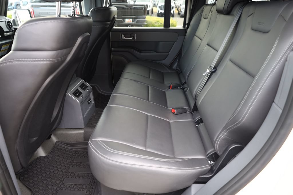Used 2025 INEOS Grenadier Station Wagon AWD/4WD image 19