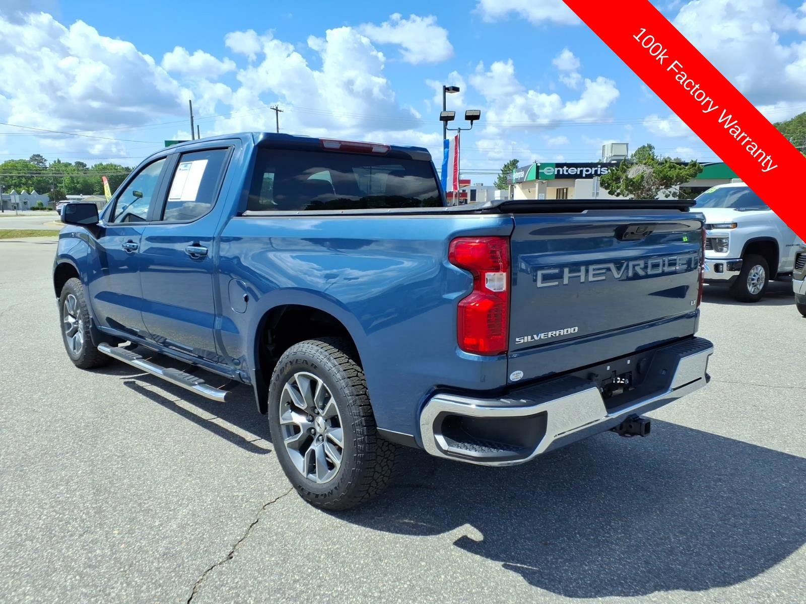 Used 2024 Chevrolet Silverado 1500 LT AWD/4WD image 3