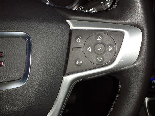 Used 2023 GMC Terrain SLT image 18