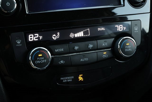 Used 2020 Nissan Rogue SL image 22