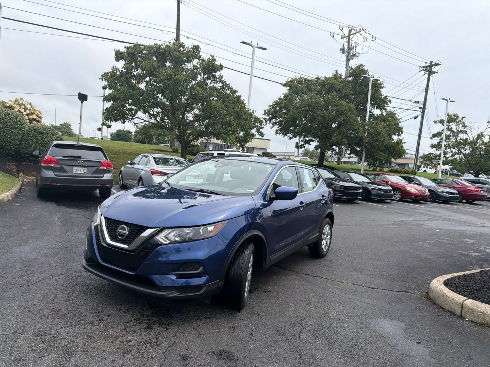 Used 2020 Nissan Rogue Sport S AWD/4WD image 9