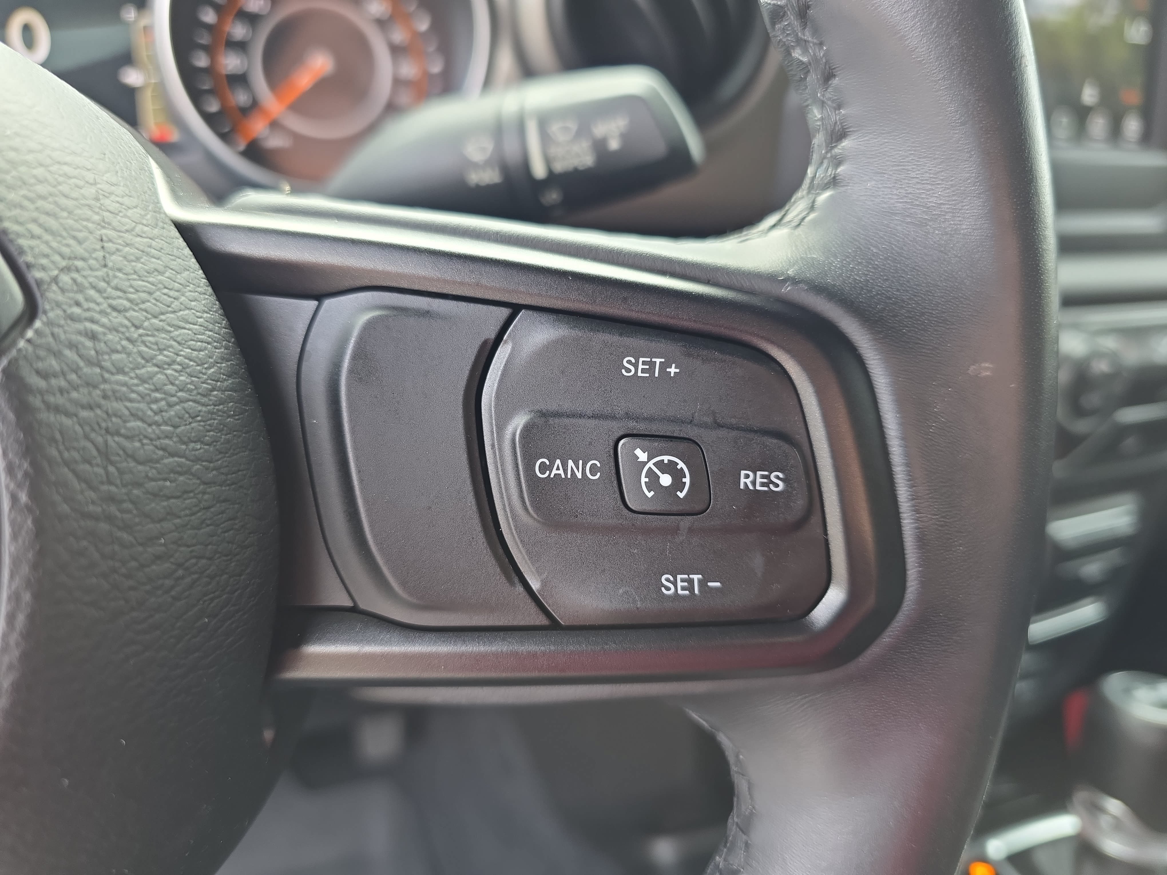 Used 2018 Jeep Wrangler Sport AWD/4WD image 16