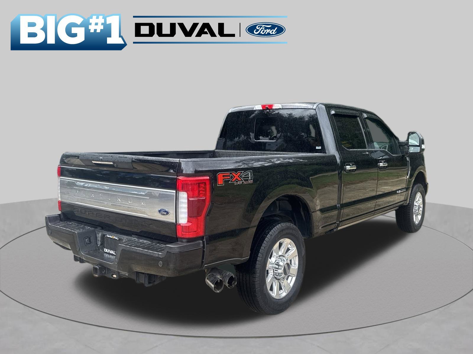 Used 2019 Ford F350 Platinum w/ Platinum Ultimate Package AWD/4WD image 2