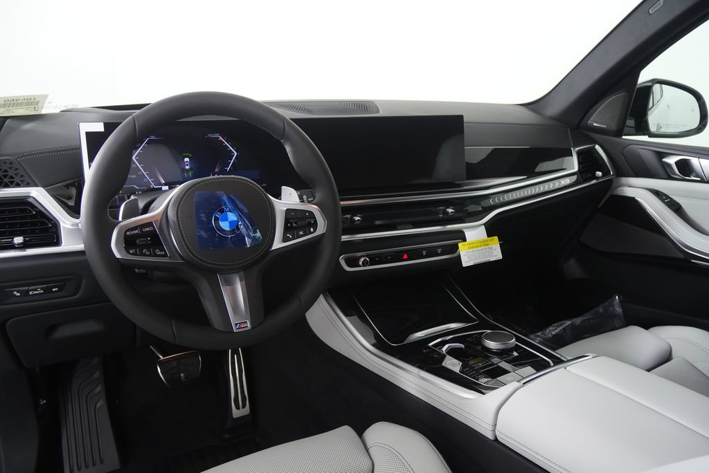 Used 2026 BMW X5 xDrive40i w/ M Sport Package AWD/4WD image 18