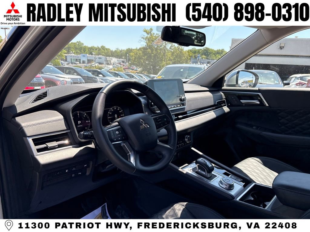 Used 2023 Mitsubishi Outlander SEL AWD/4WD image 4