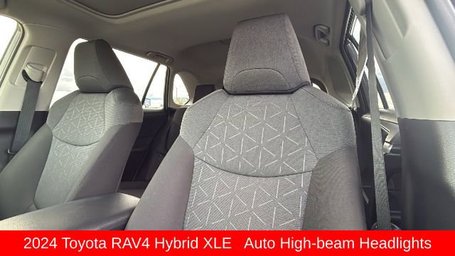 Used 2024 Toyota RAV4 XLE w/ Convenience Package image 11