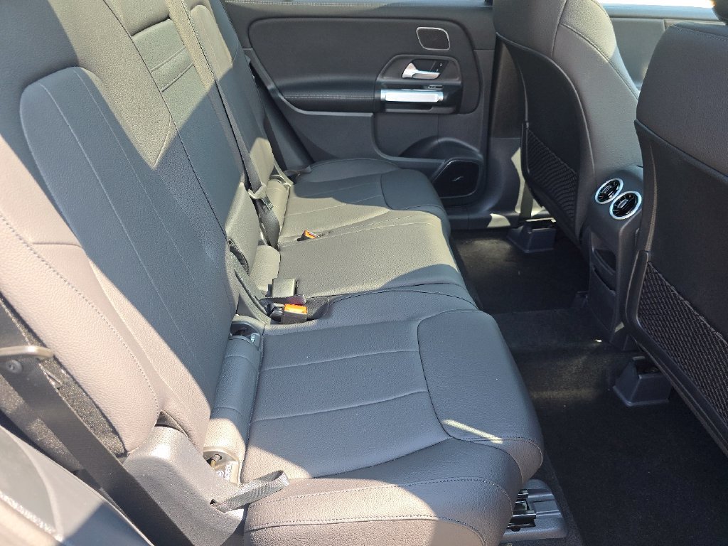 New 2026 Mercedes-Benz GLB 250 4MATIC image 20
