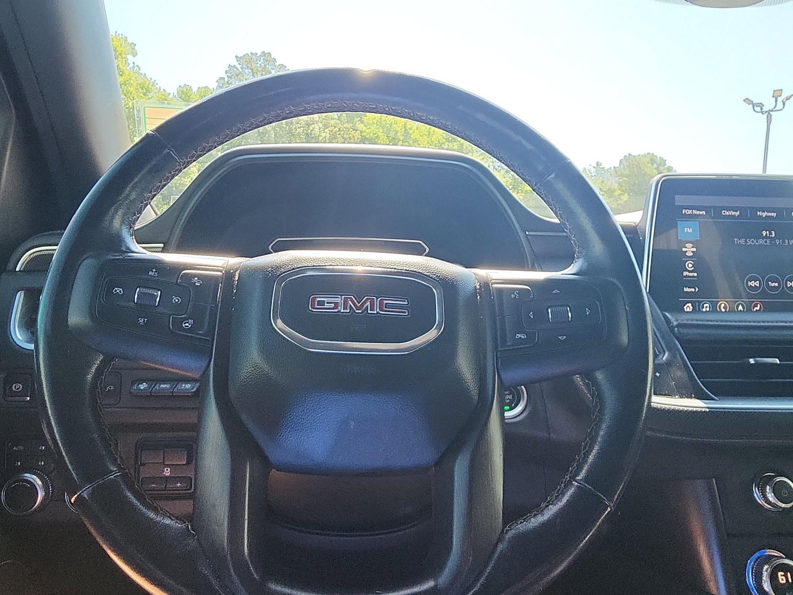 Used 2021 GMC Yukon AT4 w/ Rear Media and Nav Package AWD/4WD image 15